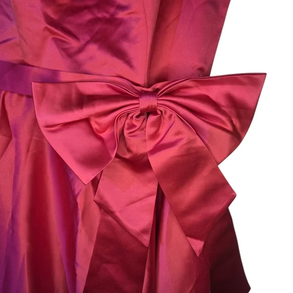 Elegant Pink Sleeveless Dress - Picture 5 of 5